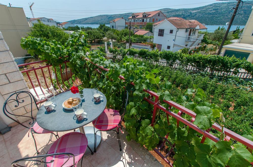 Apartments Mala Dalmacija Poljica (Trogir) Exterior foto